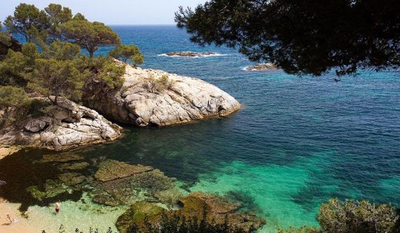 Vine a l’Hotel Costa Brava i descobreix el camí de ronda!